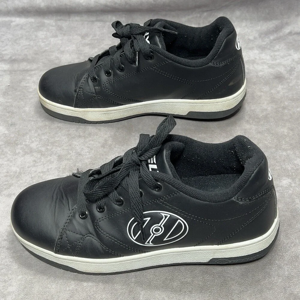 Heelys Roller Shoes Youth Size 7 Black White Skate Sneakers HES10449